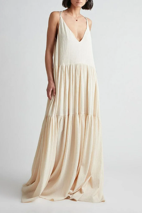 Effortlessly Elegant Dress with a Timeless Design