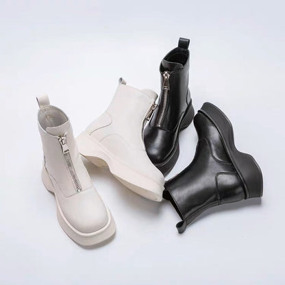 Elegantly Styled Boots for Everyday Wear