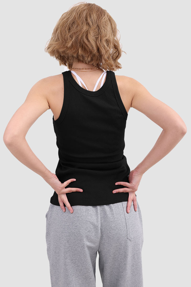 Well Tailored Top with a Graceful Silhouette