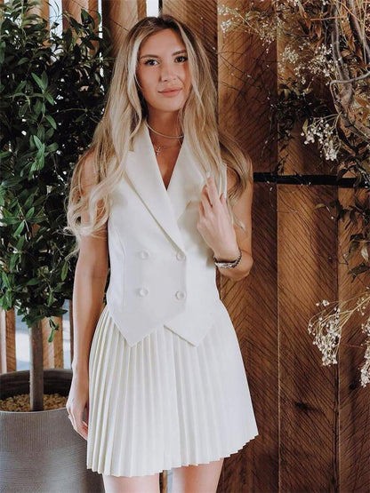 Effortlessly Elegant Top with a Timeless Design