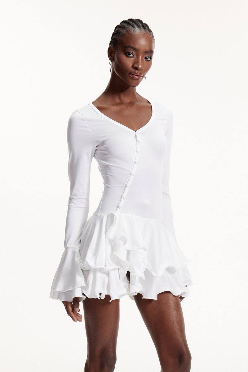 Well Tailored Dress with a Graceful Silhouette
