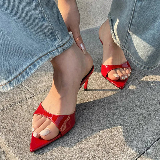 Classic Vintage Heels with a Flattering Fit
