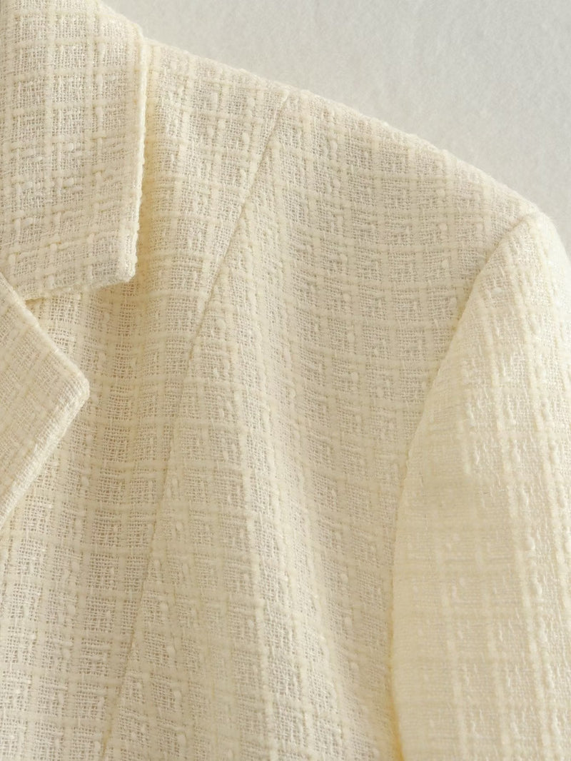 Classic Vintage Coat with a Flattering Fit
