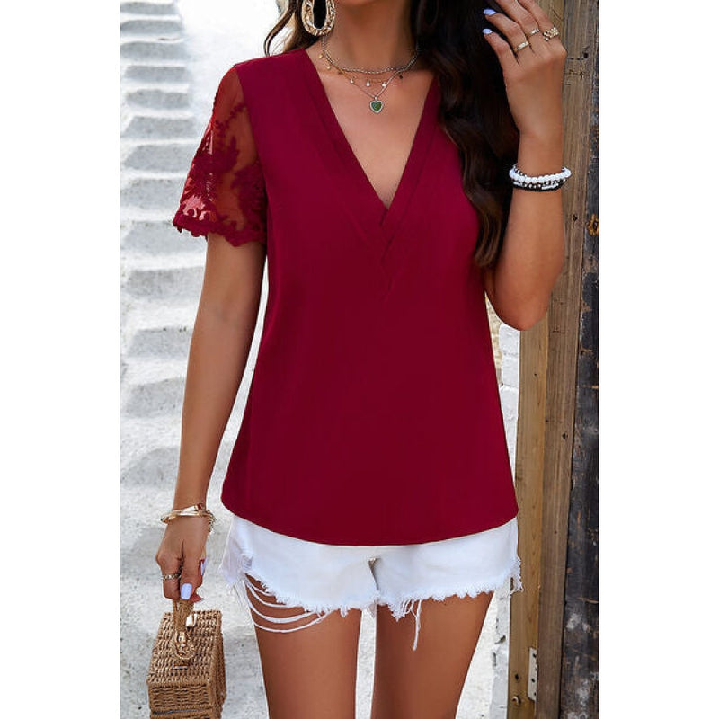 Beautifully Finished T-Shirt in a Timeless Design