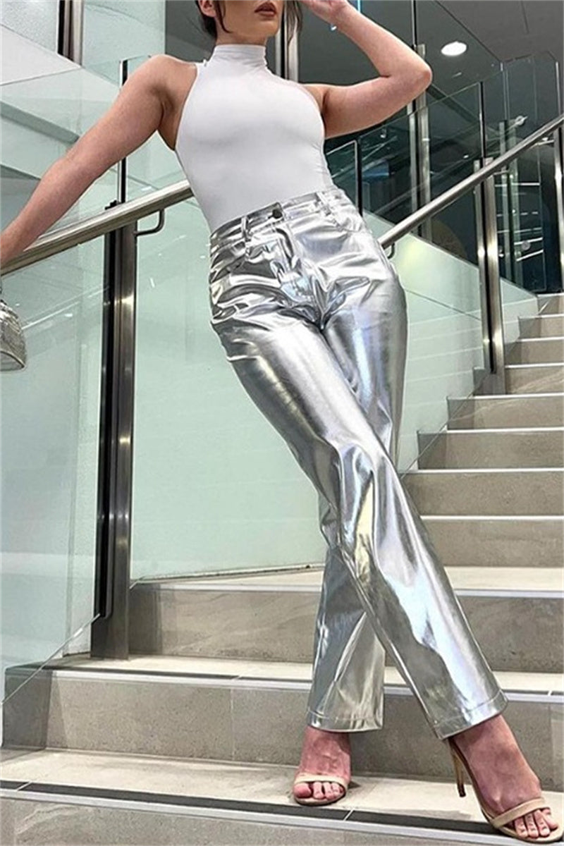 Classic Vintage Trousers with a Flattering Fit