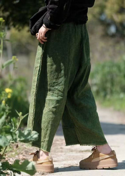 Well Tailored Pants with a Graceful Silhouette