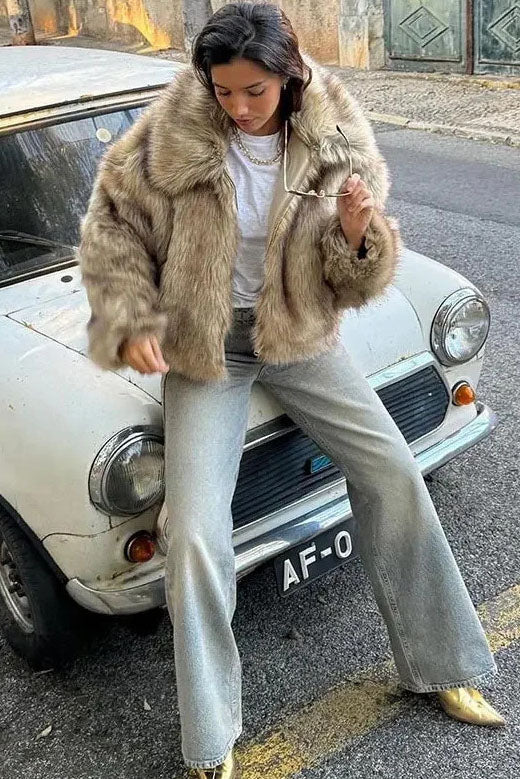 Gracefully Styled Jacket for Any Occasion