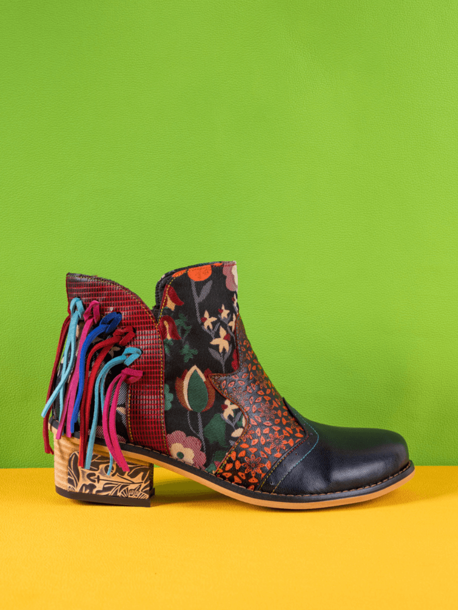 Well Tailored Boots with a Graceful Silhouette