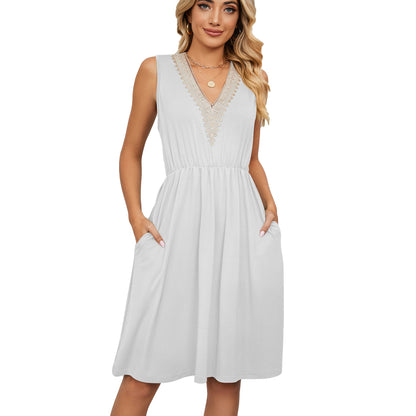 Sophisticated Dress with a Clean Classic Look
