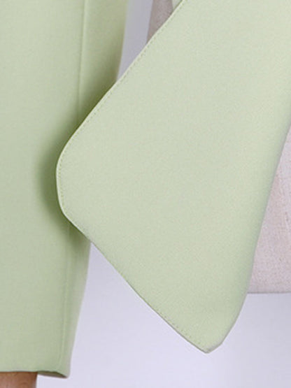 Gracefully Styled Garment for Any Occasion