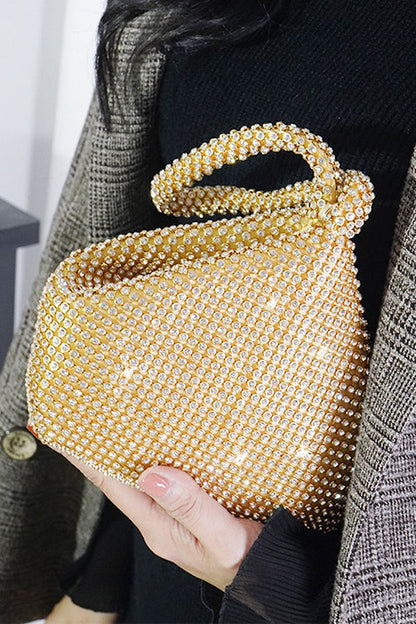 Gracefully Styled Bag for Any Occasion