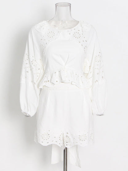 Well Tailored Garment with a Graceful Silhouette