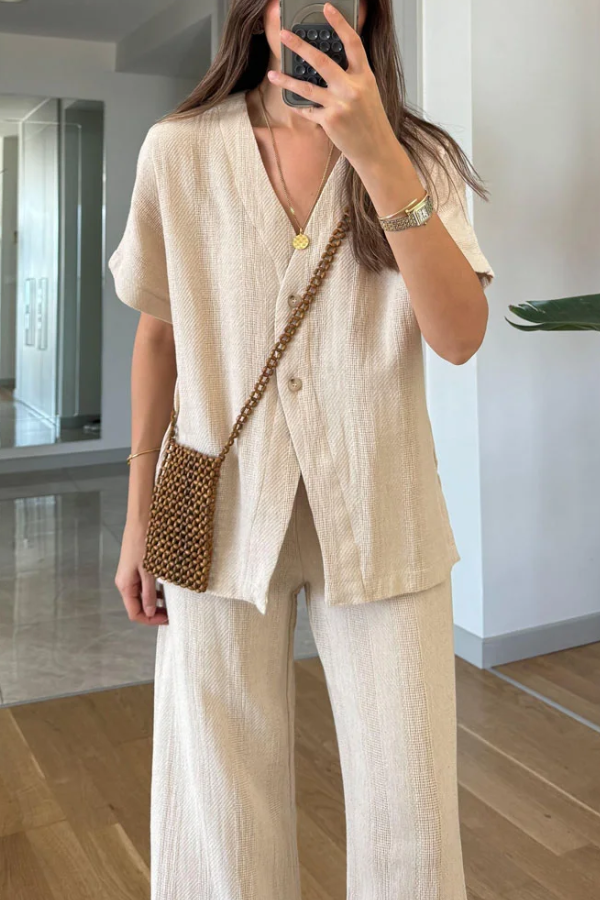 Gracefully Styled Pants for Any Occasion