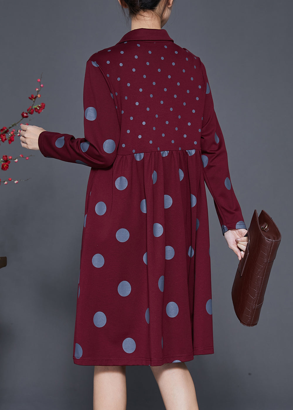 Well Tailored Dress with a Graceful Silhouette