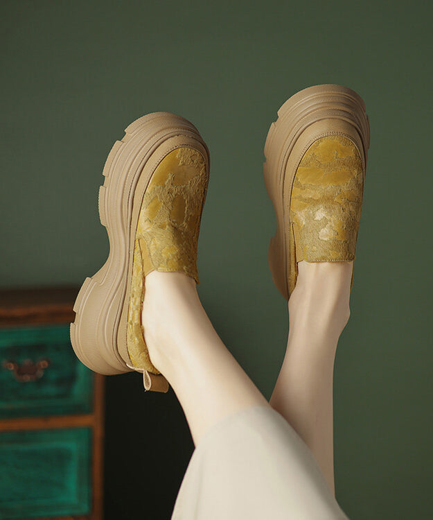 Classic Vintage Shoes with a Flattering Fit