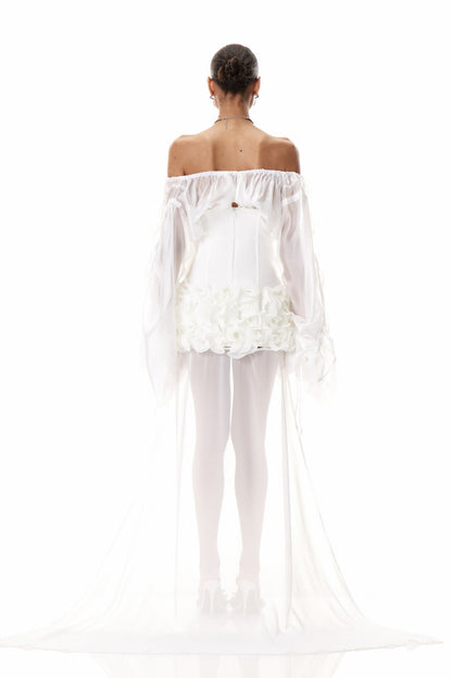 Gracefully Styled Dress for Any Occasion