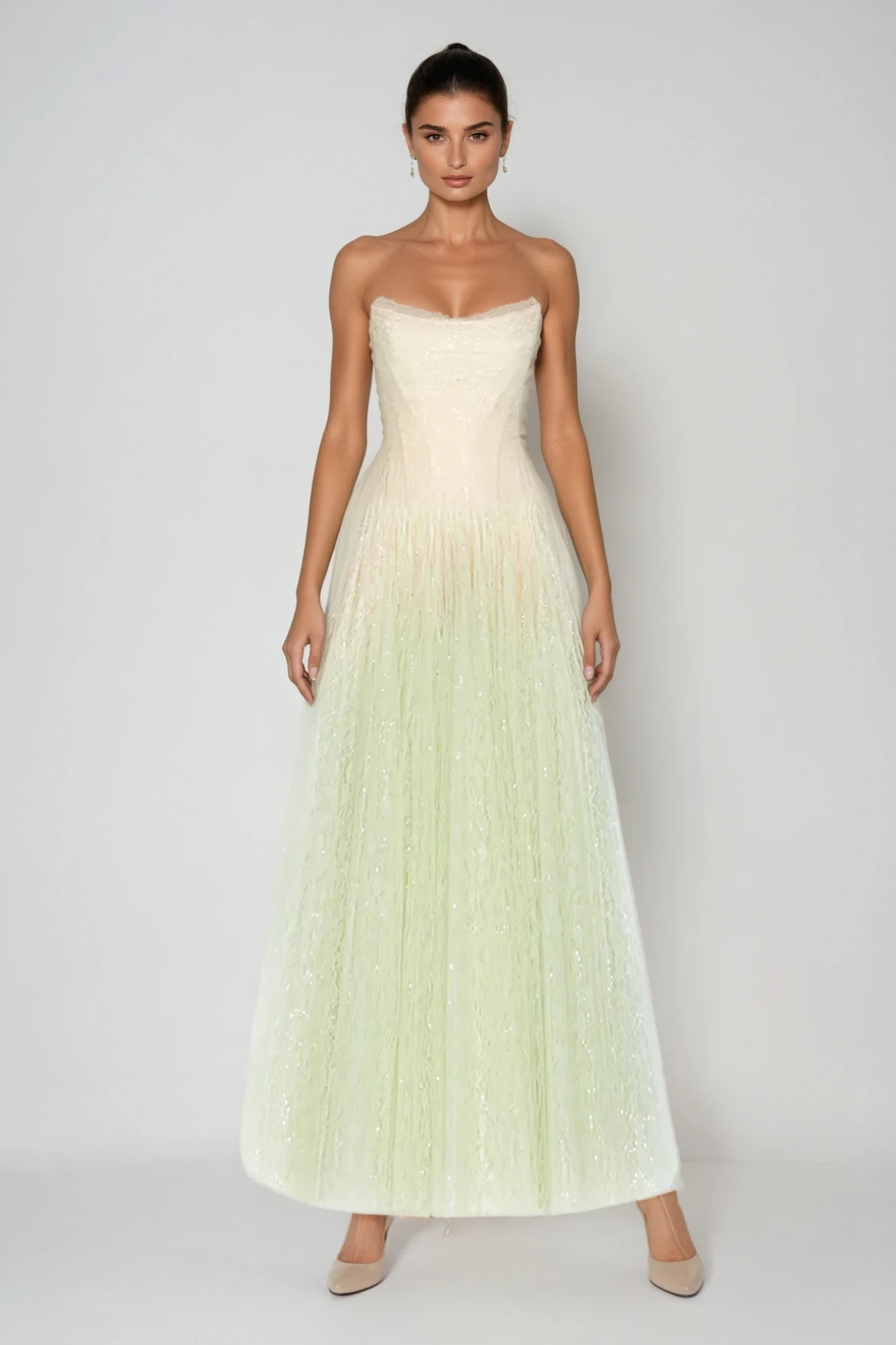 Beautifully Crafted Dress in a Classic Style