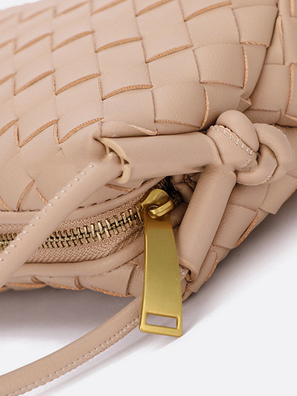 Beautifully Finished Bag in a Timeless Design