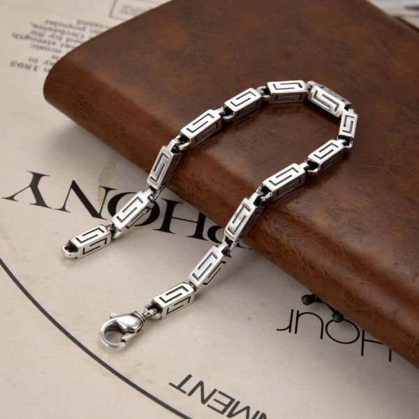 Beautifully Crafted Garment in a Classic Style