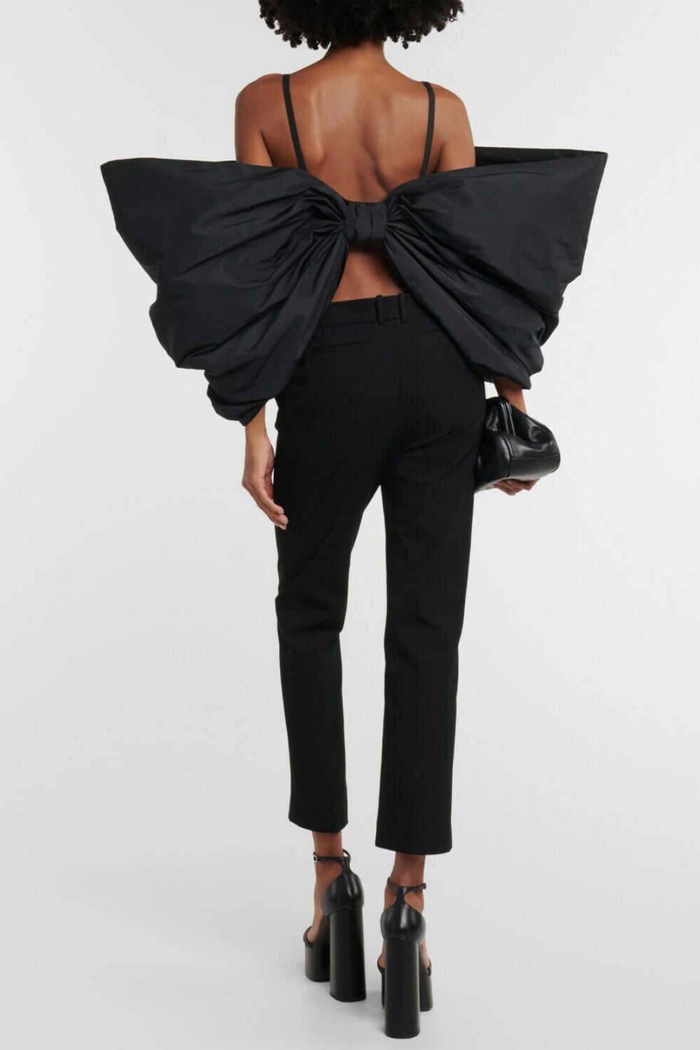 Well Tailored Top with a Graceful Silhouette