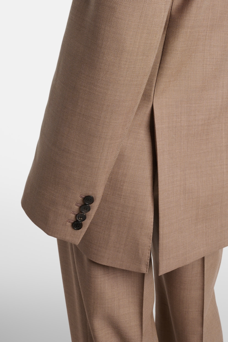 Effortlessly Elegant Garment with a Timeless Design