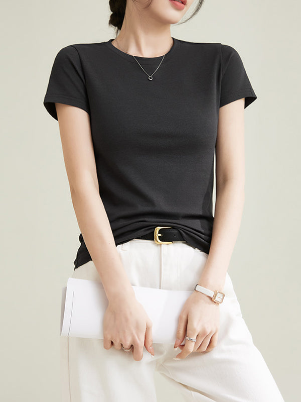 Effortlessly Elegant T-Shirt with a Timeless Design