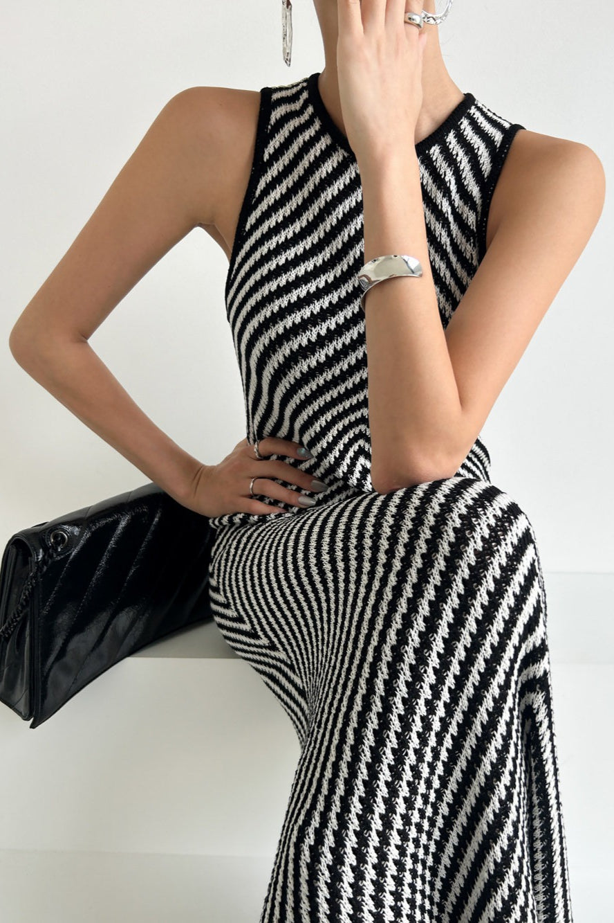 Gracefully Styled Sweater for Any Occasion