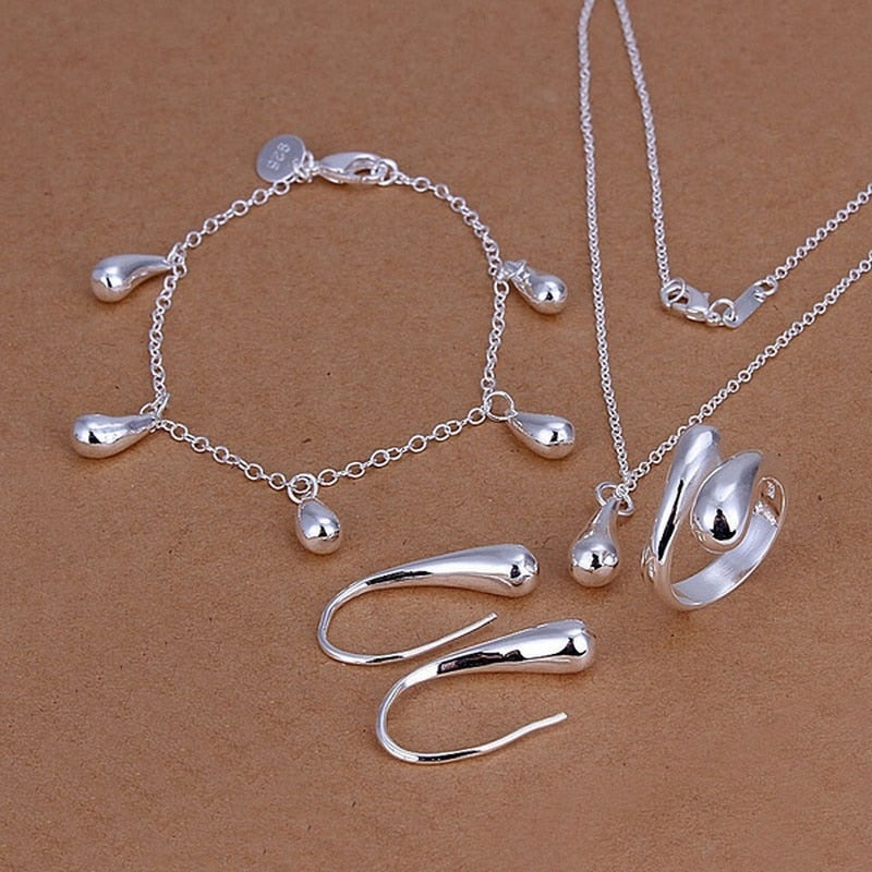 Beautifully Finished Garment in a Timeless Design