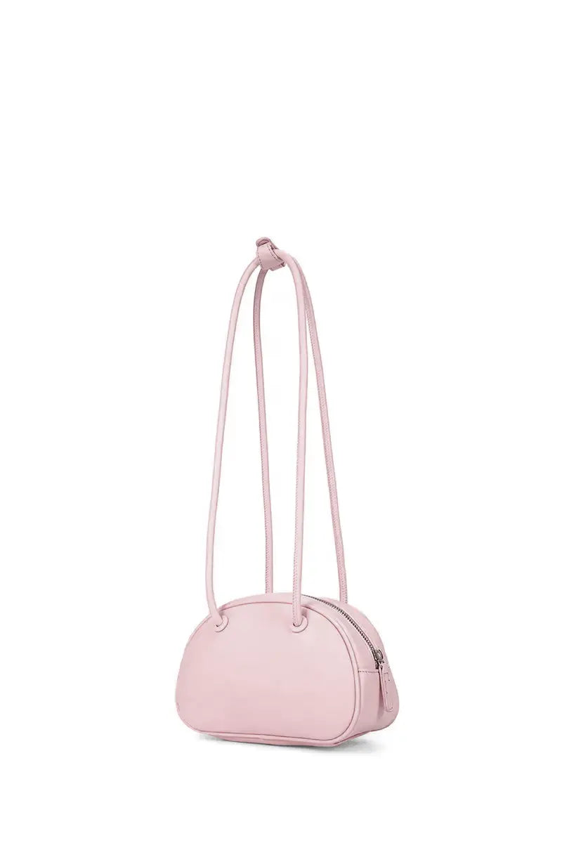 Beautifully Finished Bag in a Timeless Design