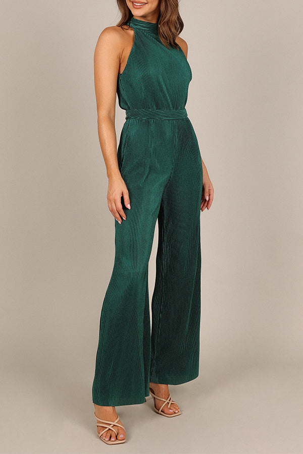 Effortlessly Elegant Garment with a Timeless Design