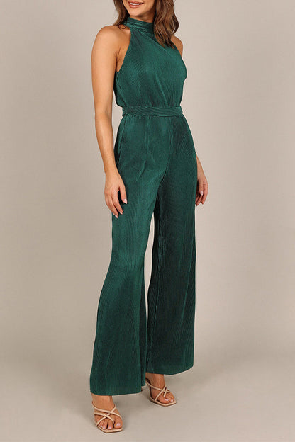 Effortlessly Elegant Garment with a Timeless Design
