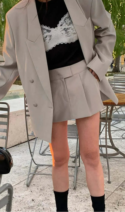 Sophisticated Garment with a Clean Classic Look