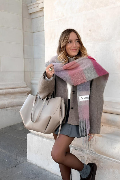 Elegantly Styled Bag for Everyday Wear