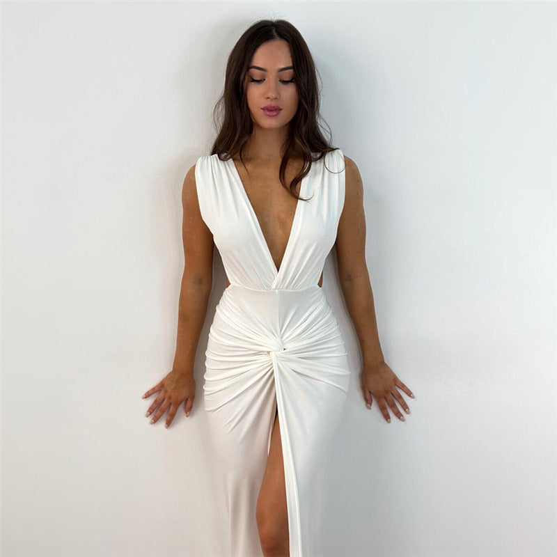 Effortlessly Elegant Dress with a Timeless Design