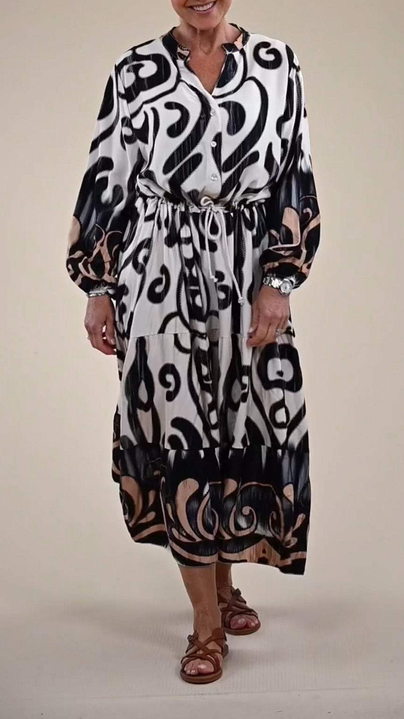 Gracefully Styled Dress for Any Occasion