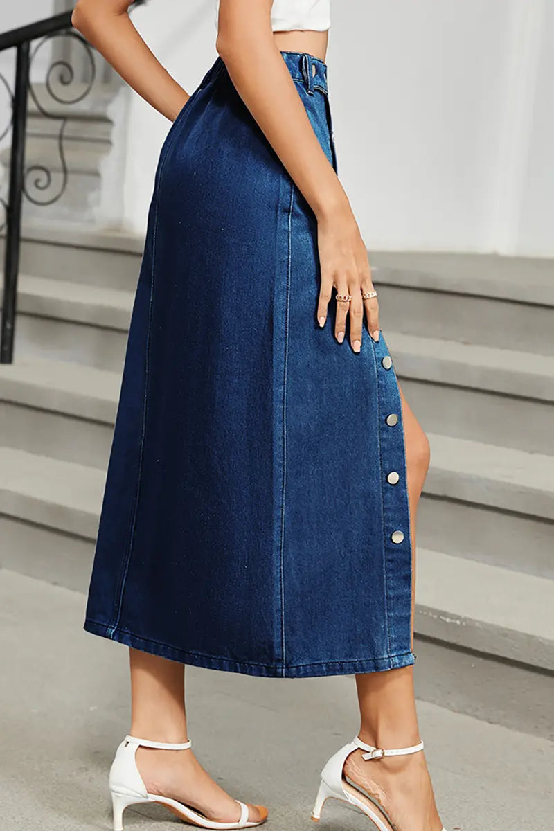 Beautifully Finished Garment in a Timeless Design