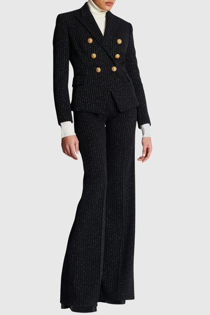 Well Tailored Pants with a Graceful Silhouette