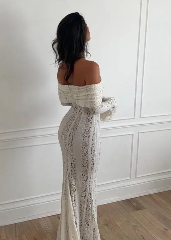 Beautifully Finished Garment in a Timeless Design