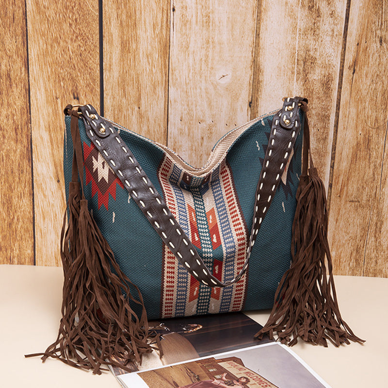Effortlessly Elegant Bag with a Timeless Design
