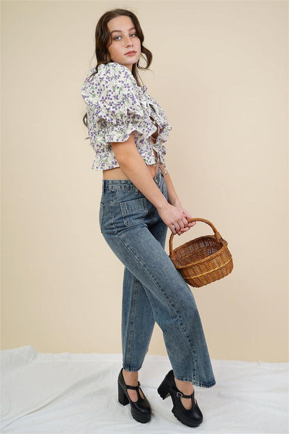 Sophisticated Blouse with a Clean Classic Look