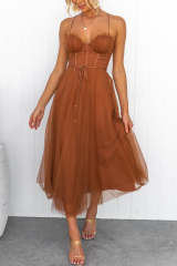 Beautifully Finished Dress in a Timeless Design