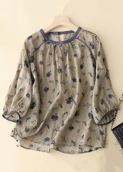A Vintage Style Shirt with Delicate Timeless Details