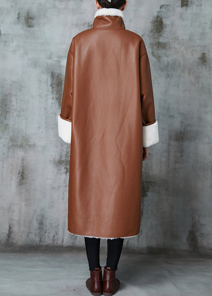 Well Tailored Coat with a Graceful Silhouette