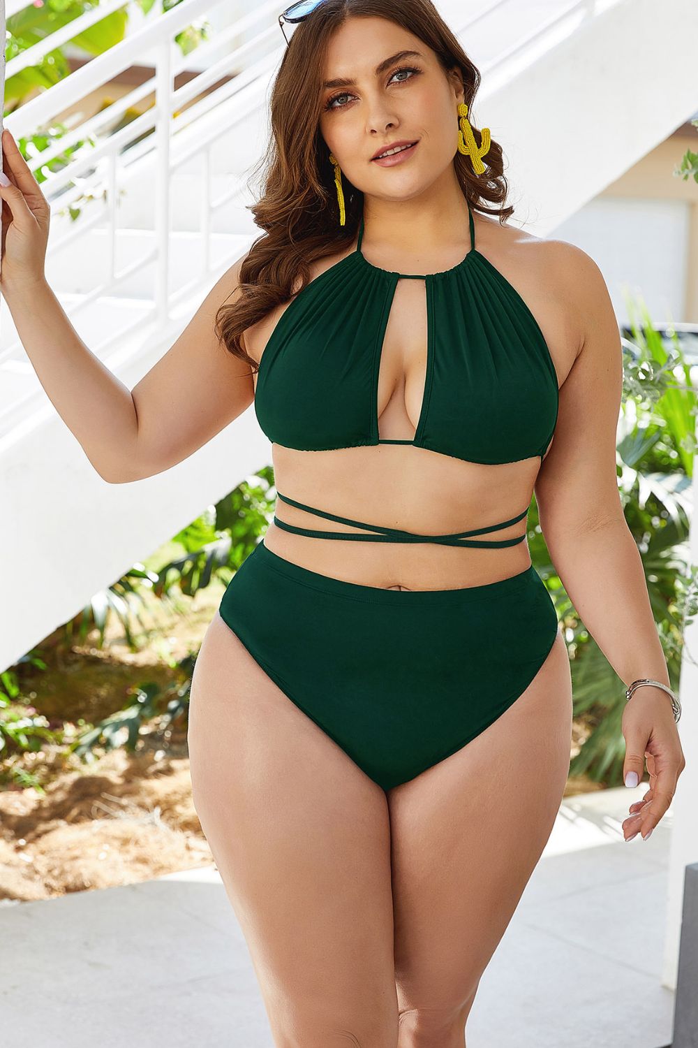 Effortlessly Elegant Bikini with a Timeless Design