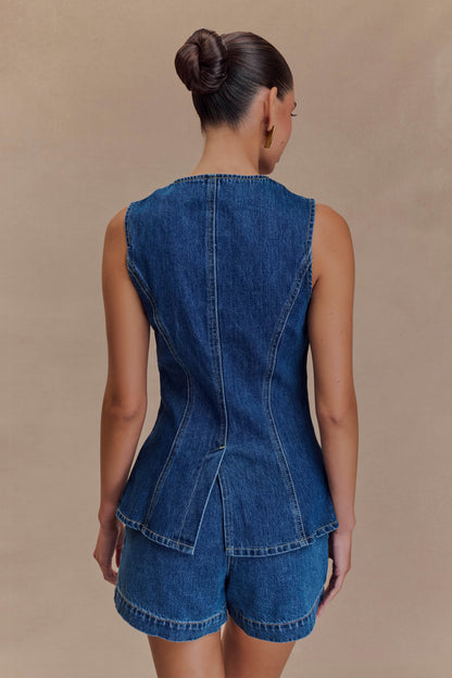 Polished Garment with an Effortless Classic Look
