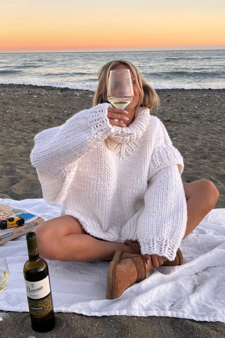 Classic Vintage Sweater with a Flattering Fit