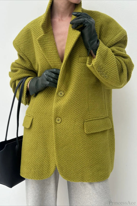 Beautifully Crafted Coat in a Classic Style