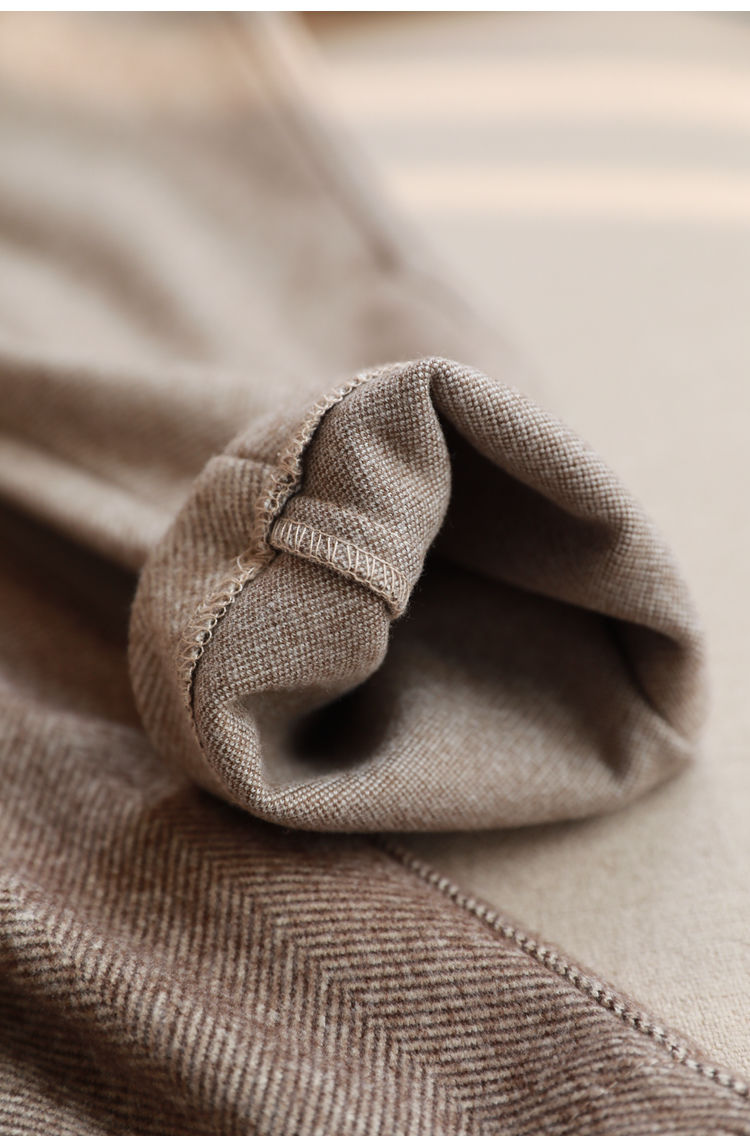 Elegantly Styled Pants for Everyday Wear