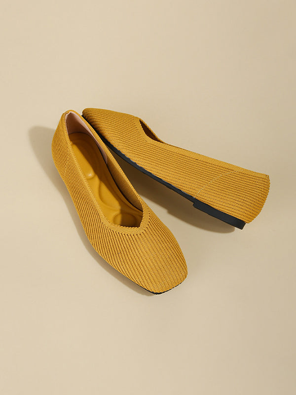 Sophisticated Garment with a Clean Classic Look