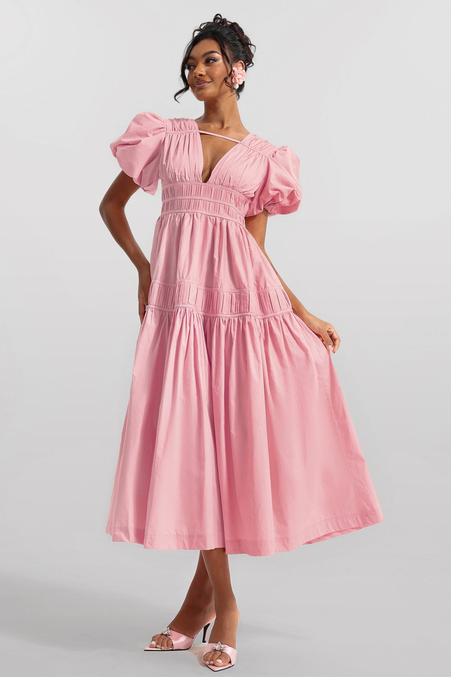 Sophisticated Dress with a Clean Classic Look